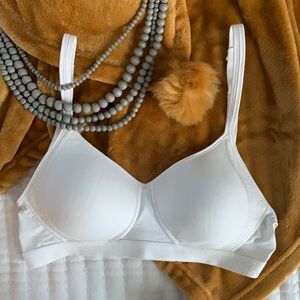 Hanes size S TShirt Bra